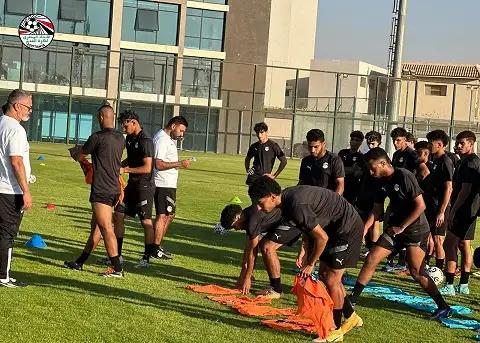 ميكالى يبدأ مهمته مع منتخب الشباب