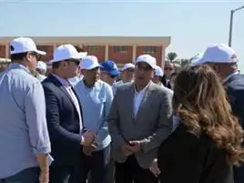 رئيس الوزراء يتفقد التشغيل التجريبي لمحطة معالجة الصرف الصحي في قرية برطباط غرب مغاغة