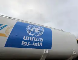 كيف ردت الأونروا على ادعاءات إسرائيل بتسليمها المساعدات لحكومة حماس؟