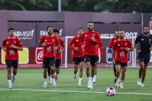 الأهلى يستأنف تدريباته استعدادًا لمباراة العين