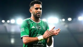 محرز: لا مشكلة في اللعب مع أصدقائي.. وهناك معلومات خاطئة متداولة