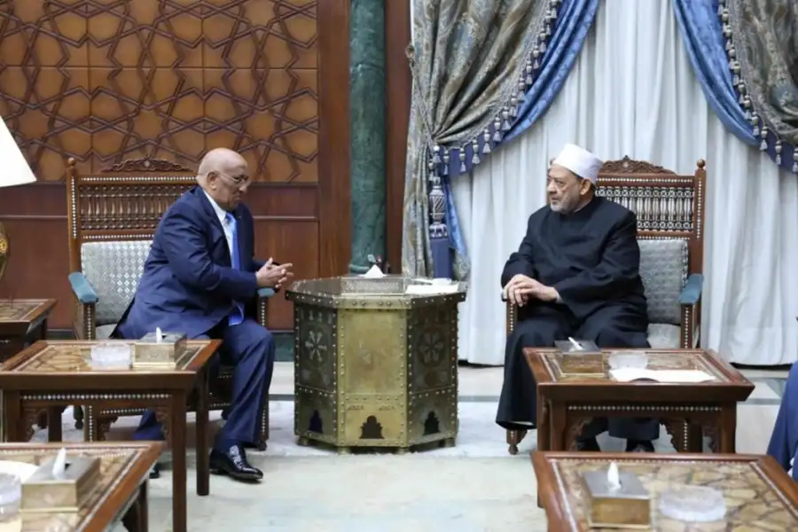 شيخ الأزهر يستقبل رئيس مجلس النواب الجيبوتي لمناقشة سبل تعزيز التعاون في المجالات العلمية والدعوية