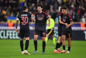 بنفيكا يضرب موناكو بثلاثية في دوري الأبطال