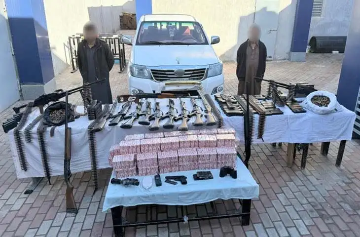 ضبط تشكيل عصابي تخصص في تجارة المخدرات والأسلحة النارية بمطروح