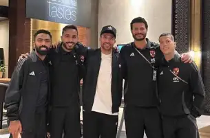تريزيجيه يؤازر بعثة الأهلي قبل مواجهة باتشوكا
