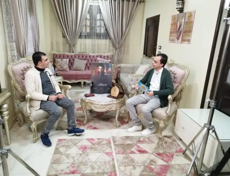 محمد عزمي يكشف أسرارا عن بدايته الفنية في برنامج يوم سعيد على قناة المحور