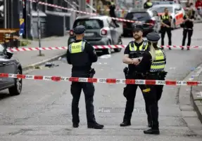 الشرطة الألمانية تطلق النار على رجل هدد أفرادها بفأس وسكين