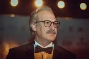 تخفيف عقوبة المخرج عمر زهران في اتهامه بسرقة ذهب شاليمار شربتلي