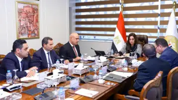 وزيرة التنمية المحلية تتابع مع قطاع المحليات ملفات التصالح على مخالفات البناء