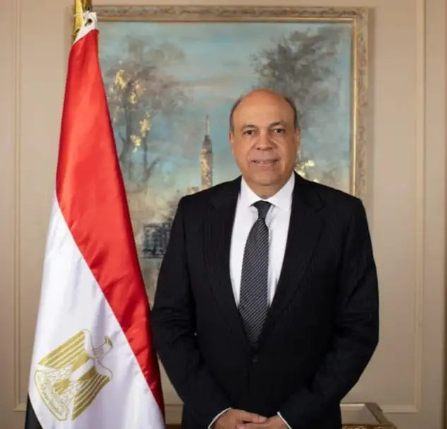 فتح شركة طيران بمصر أسهل من فتح سوبر ماركت.. وزير الطيران يفسر تصريحه (فيديو)