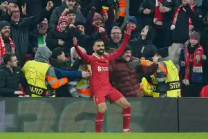 الفيفا متغنيا بموسم صلاح المميز: حان وقت تتويجه بـ «الأفضل في العالم»