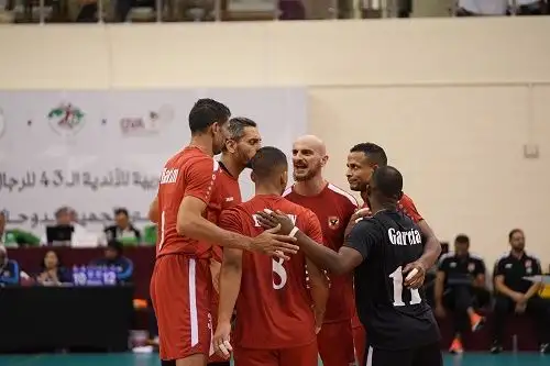 الأهلي يهزم السلام العماني ويتأهل لنصف نهائي البطولة العربية لكرة الطائرة