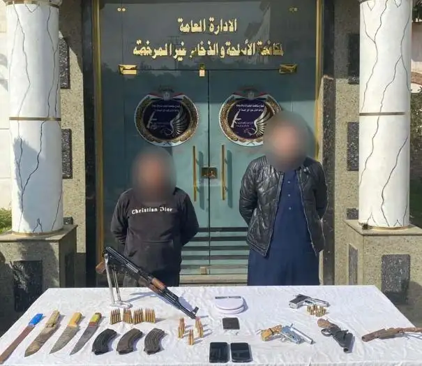 ضبط عنصرين إجراميين تخصصا فى الاتجار بالأسلحة النارية في القليوبية