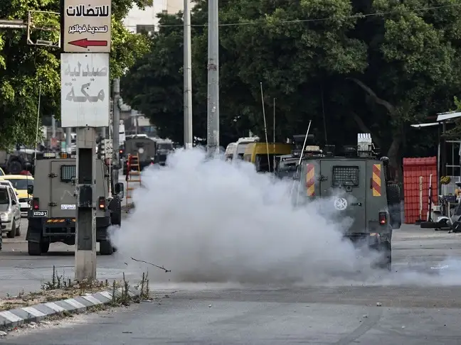 مصابون بنيران إسرائيلية وسط غزة.. وجيش الاحتلال: هاجمنا سيارة مشبوهة