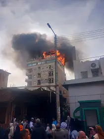 أسوان.. إطفاء إدفو تنجح في السيطرة على حريق اندلع داخل فندق بمنطقة السوق