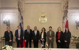 مصر تسترد بعض القطع الأثرية المهربة في باريس