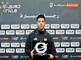 إمام عاشور رجل مباراة الأهلي والإسماعيلي في الدوري