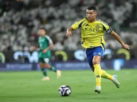 رونالدو: كثرة الأجانب تضر اللاعب السعودي