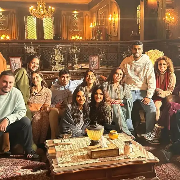 إلهام شاهين تشيد بكواليس مسلسل سيد الناس: مليان مشاعر حلوة وإخلاص