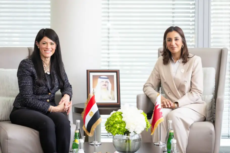 المشاط تبحث مع وزيرة التنمية المستدامة بالبحرين تعزيز الشراكة بين البلدين