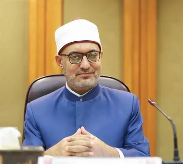 ما هو الأفضل لإفطار الصائم المال أم الطعام؟.. المفتي يجيب