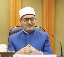 ما هو الأفضل لإفطار الصائم المال أم الطعام؟.. المفتي يجيب