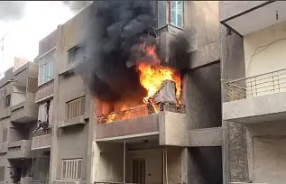إصابة شخص في حريق شقة سكنية بأكتوبر