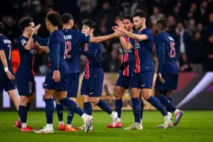 إنريكي يعلن قائمة باريس سان جيرمان لمباراة رين في الدوري الفرنسي