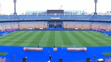 ستاد القاهرة يعلن جاهزيته لاستقبال مباراة الأهلي والزمالك