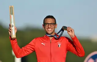 الجزائر تكرم أحمد الجندي على إنجازه في أولمبياد باريس 2024