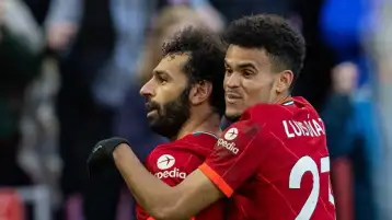 صلاح يقطع الطريق على دياز نحو برشلونة