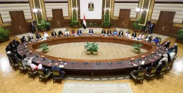 السيسي يشارك في لقاء المرأة المصرية والأم المثالية ويؤكد على أهمية مواجهة كافة أشكال العنف ضد المرأة