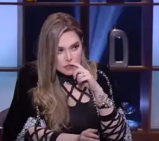 أرملة محمد رحيم تنفي غيابها عن تشييع جثمانه: دخلت مصلى الرجال لأودعه
