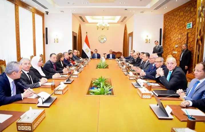 اجتماع تنسيقي بين وزارتي الخارجية والاستثمار لدعم الاقتصاد الوطني