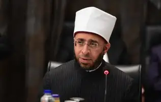 وزير الأوقاف يعزي ميانمار وتايلاند إثر الزلزال المدمر