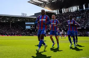 عاجل...كريستال بالاس يهزم فولهام بثلاثية ويتأهل لنصف نهائي كأس الاتحاد الإنجليزي