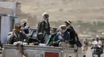 الحوثيون: مقتل 4 أشخاص في غارات أمريكية