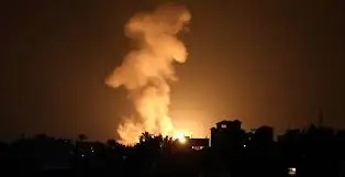الصحة اليمنية: 20 شهيداً وجريحاً في غارات أميركية على منزل في مديرية شعوب