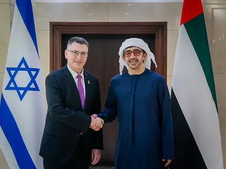 وزير الخارجية الإماراتي يستقبل نظيره الإسرائيلي ويبحثان الأزمة الإنسانية في غزة