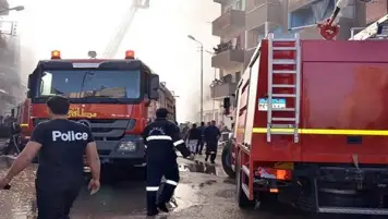 إخماد حريق نشب بمدخنة مطعم بسوق تجاري أسفل عقار في الإسكندرية