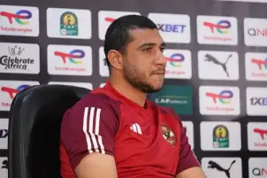 رامي ربيعة يعاود متابعة حساب الأهلي على «إنستجرام»