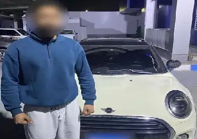 منتهية التراخيص لذوي الاحتياجات.. كشف ملابسات تشبث شرطي بسيارة لمنع هروب قائدها