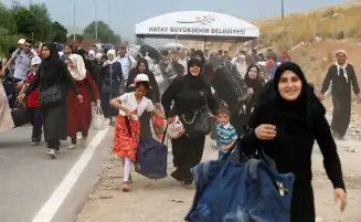 تركيا: أكثر من 175 ألف لاجئ سوري عادوا إلى بلدهم منذ سقوط الأسد