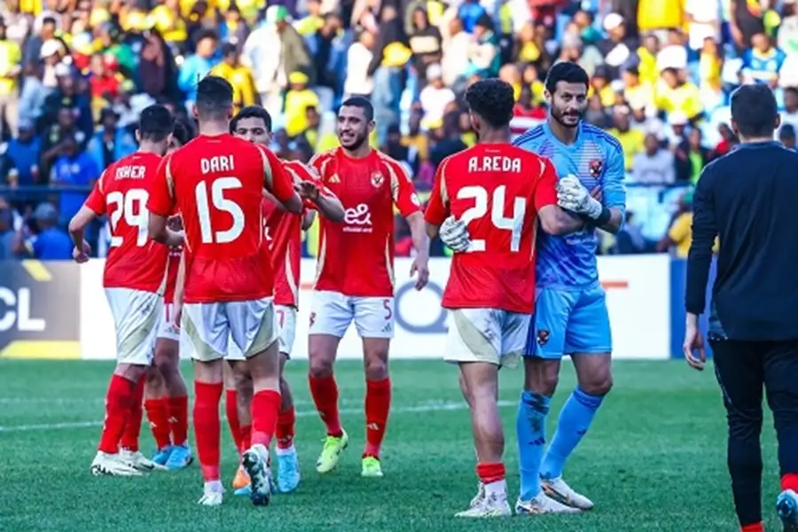 الأهلي يصل القاهرة بعد التعادل مع صن داونز