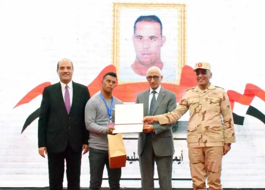 القوات المسلحة تدفع عددًا من اللجان التجنيدية إلى شمال سيناء لإنهاء المواقف التجنيدية لذوي الهمم وكبار السن
