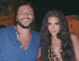 محمد السباعي زوج آية سماحة للصحفيين والمصورين: لم أقصد إساءة لكن يجب أن يكون الاحترام متبادل