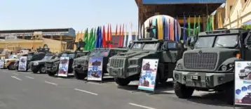 وفد أوغندي يزور مجمع الصناعات الهندسية لإدارة المركبات بالقوات المسلحة