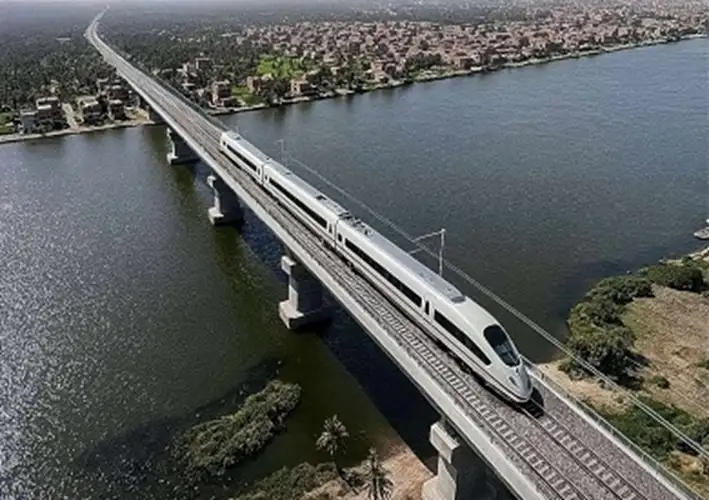 الطرق والكباري: مسار الخطين الأول والثاني من القطار الكهربائي السريع يتطابق مع مخطط ممر التنمية الذي اقترحه فاروق الباز