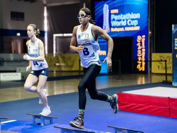 فريدة خليل تتوج بفضية كأس العالم للخماسي الحديث في المجر
