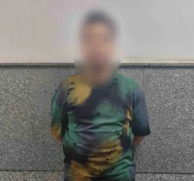 ضبط عامل بمطعم في القاهرة تعدى بالضرب على زميلته